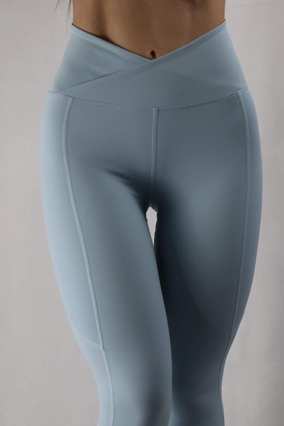 ALEIA Crossover High-Waist Legging