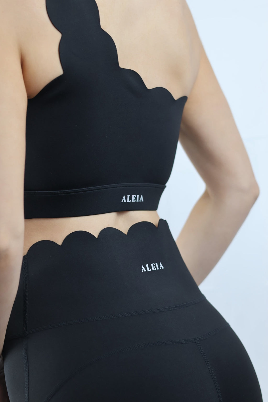 ALEIA Scallop Top